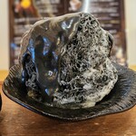 芋やす - 黒ごま黒糖わらび