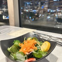 24/7 restaurant - 