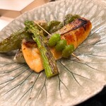 心一 - 万願寺唐辛子 アスパラ
      新銀杏 さといも 時鮭の西京焼き