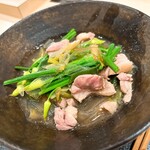 心一 - 九条ネギと滝川のかも
      くずきり 花ニラ