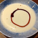 Hakushu - 豆浆配酱油调味汁