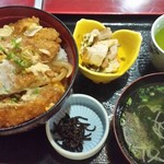 川崎屋 - カツ丼６４０円《2014年10月》