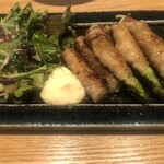 広島お好み焼 鉄板焼 一閃 - アスパラ肉巻き
