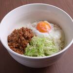 担々麺 錦城 - 肉味噌丼