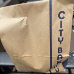 ザ シティ ベーカリー - オシャレな紙袋