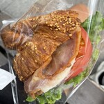 ザ シティ ベーカリー - ベーコンの厚さと塩気がちょうど良い