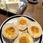 やきとん酒場 ヤマネ肉店 - 味玉や冷奴メンマなんかで中継ぎも豊富☆