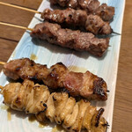 やきとん酒場 ヤマネ肉店 - お目当てのメインディッシュもつ焼きで満腹満足♪