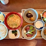 酢重ダイニング - 並んでる姿も壮観で素敵だったので、上からかっこよく撮ってみました。