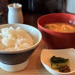 酢重ダイニング - ご飯も味噌汁も漬物も全部おいしいです