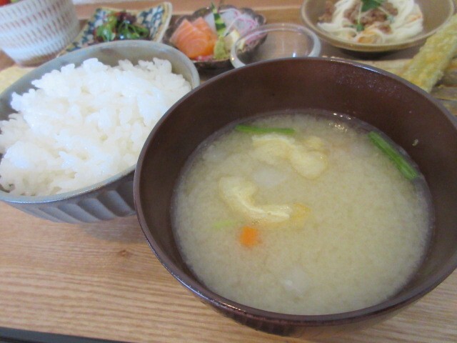 みちくさ食堂 - 逢隈（からあげ）の写真