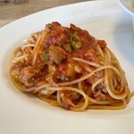 リトルネスト - 自家製サルシッチャと青唐辛子アラビアータ