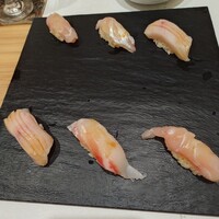 築地 すし Omakase - この熟成寿司すごく美味しかったです。