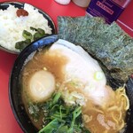横浜家系ラーメン 宮里家 - 
