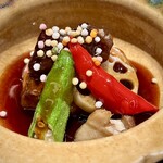 割烹まさご - 白身魚と夏野菜の黒酢餡掛け　黒酢とオイスターソースを合わせているとのこと。ここで白飯を出してもらいました。ご飯が何杯もいけちゃいます