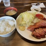 グリンデル - ベーコンステーキ定食
