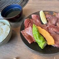 焼肉 The INNOCENT CARVERY 新丸ビル店 - 