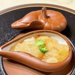 はづ木 - 紅花入りエビの炒めもの