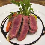 トラットリア ダ コヴィーノ - 蝦夷鹿モモ肉のソテー　バルサミコソース