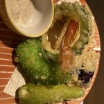 創作和食みか月 - 塩でいただく天ぷら各種。ゴーヤ天旨！