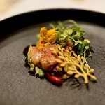 JINBO MINAMI AOYAMA - スペシャリテのバーニャカウダ｡30種以上の野菜ひとつひとつを異なる調理法で仕上げています。