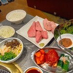 焼肉 山水 - 