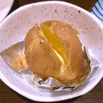 ジンギス館 ひつじや - じゃがバター￥350　2025.7.29