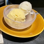 肉屋 正々堂 - バニラのアイスクリーム