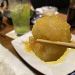 一心 - 身が特大なので、噛むとシャウエッセンのように
      パキッ！と身が弾けます*\(^o^)/*
      海老マヨソースはサラサラタイプではなく
      練乳のように超ねっとり♪
      下に敷かれたパリパリのと一緒に♪