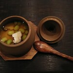 海乃 - 茶わん蒸し　お茶の餡掛け。お茶と言っても緑茶ほどの強さはなく、料理とうまく調和している。シンプルながらも満足感を得られた。