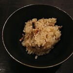 海乃 - 炊き込みご飯　〆さばと生姜です。出汁の美味しさをベースに鯖の旨みと苦味、生姜の辛みが感じられ、美味しかったです。