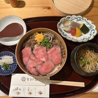 すき焼きと牛まぶし ももしき - 