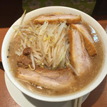 ラーメン　肉を喰らえ!! - 10/9で最後でした。
            たまたま、食べに行った時がその日でした。
            最初は、ちょっとと思いましたが、なんだかんだで4回行きました。
            以外に気に入ってましたので、残念です。