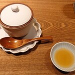 特選髙坂鶏 克つ鳥 - 小鍋