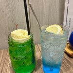 焼肉うしすけ - クリームソーダとブルーレモンサワー
