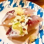 廻転寿司弁慶 - 佐渡産の鯵！鯵の脂とネギの爽やかさが見事にマッチング！