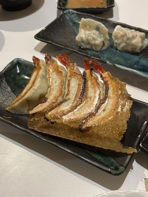 上海餃子館（シャンハイギョウザカン） - 泉中央（餃子）の写真