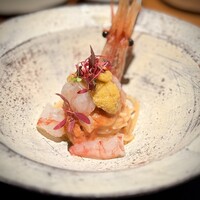 日本のイタリア料理店 sai - ボタン海老　フルーツトマト　カッペリーニ
                    想像はつき易い組み合わせですが、それが美味しい♪