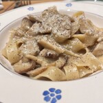 ラ ピニャータ - ポルチーニパスタ