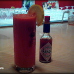 カクテルバー しろ - 2014.10 定番のトマト。ウォッカベースを指定。タバスコとともに。