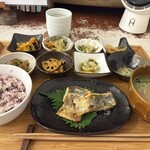 ごはんとおバンザイ ジグザグ - 