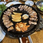 韓国酒場 pul - サムギョプサル
