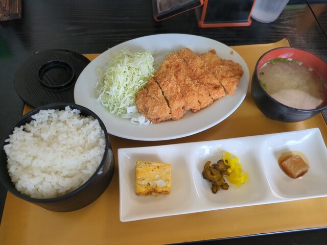 利福 医王寺店 &ndash; 医王寺前の本格とんかつ｜福島市で味わう絶品揚げ物