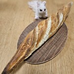 ル・シュクレクール - バゲット 464 円　表面カリッと中はしっとり