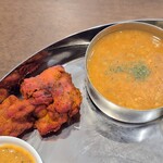 SMILE - チキンティッカ & ダル(豆)カレー