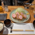 車道 フライのぶた福 - 〈特上〉ヒレ芯　デミカツ定食