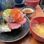 魚の旨い店 池袋店 - ゴロゴロねぎとろ特盛り