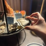 Oyster bar & Bistro Wharf 有楽町 - 