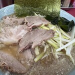 ラーメンショップ 牛久結束店 - ネギチャーシューメン　ワカメも入っている