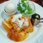 星乃珈琲店 新潟女池店 - フレンチトースト、シロップ掛け